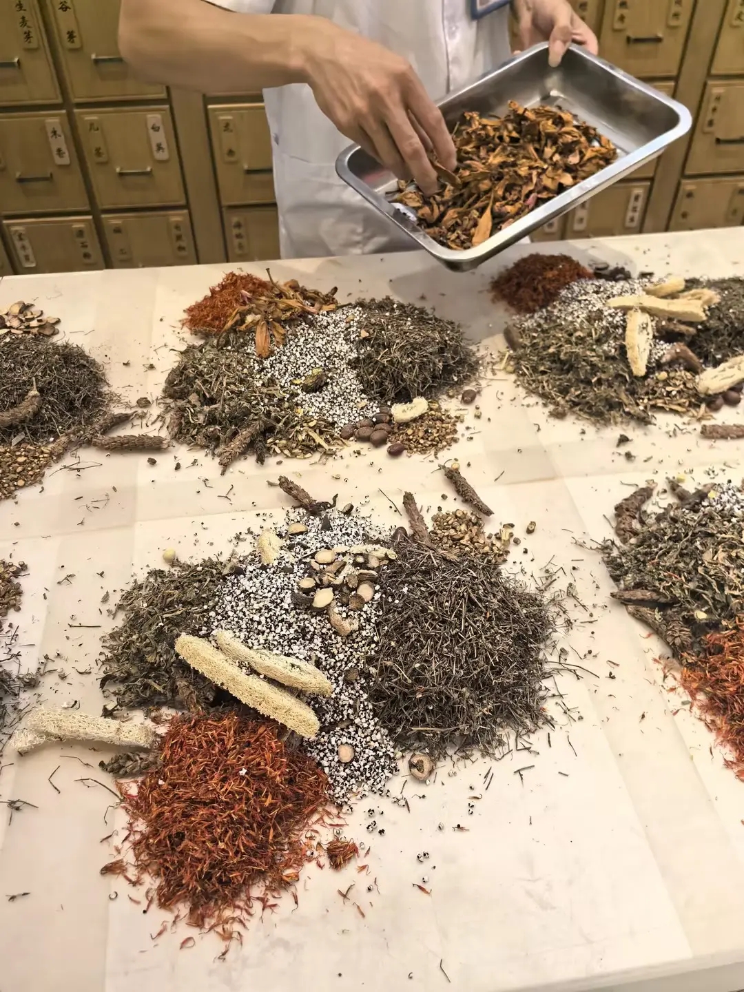 新加坡看男科哪个中医好？贡方堂TCM丘保润把脉准、用药简、不坑人