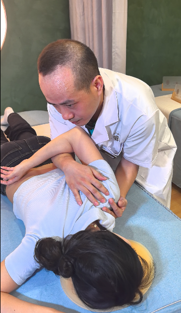 新加坡正骨按摩哪家最好?打工人省钱攻略来了,贡方堂TCM手法专业太解压!