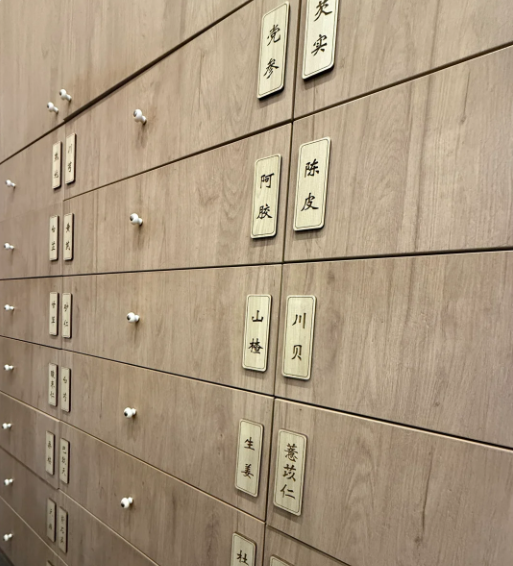 斑秃中医怎么治疗？新加坡看斑秃的中医哪个好？