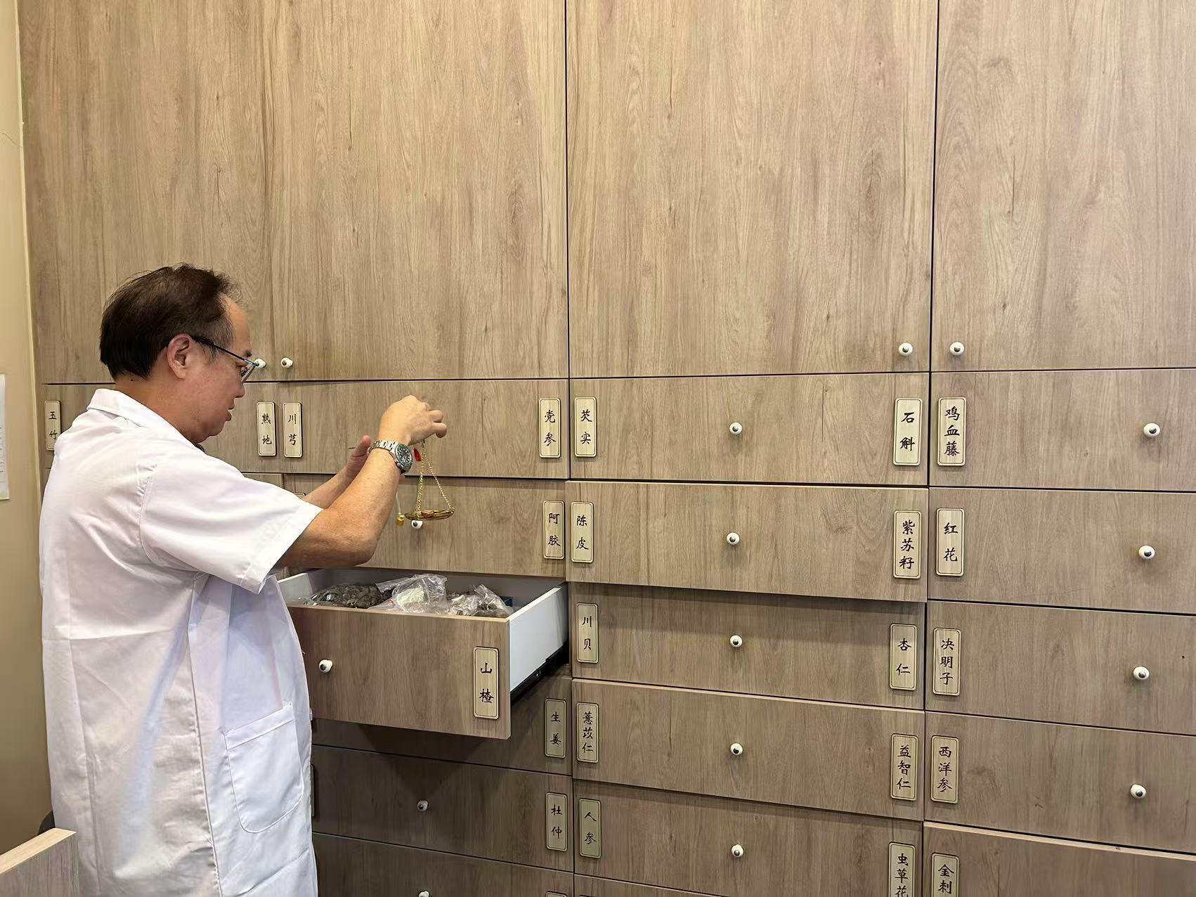 新加坡看儿科的中医哪家好？贡方堂TCM丘保润辨证开方不折腾